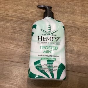 Hempz Lotion 17oz Frosted Mint Herbal Body Moisturizer Full Size